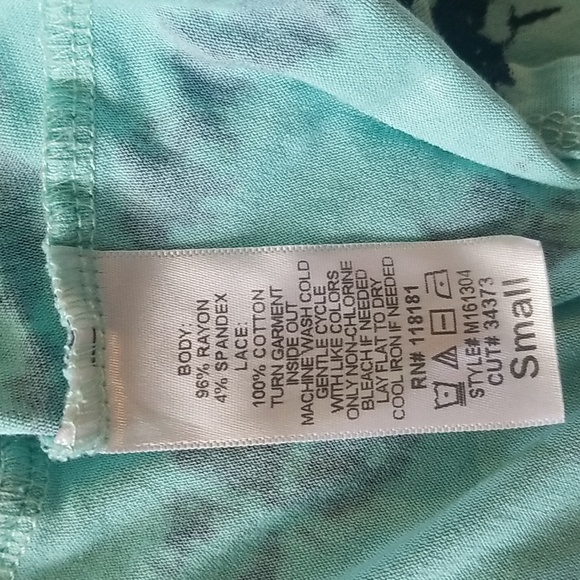 B.L.E.U Blouse - Picture 5 of 5